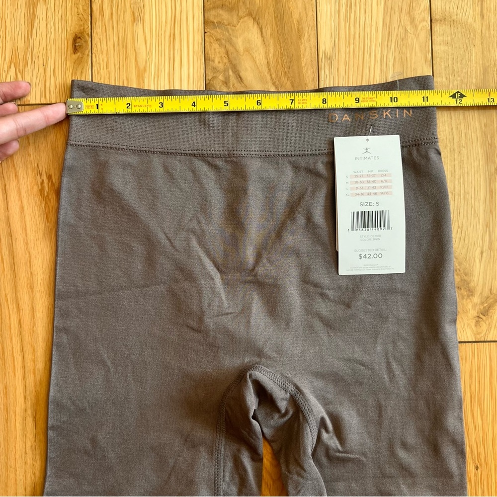 Danskin Intimates Seamless Slip Short With Double Layer Waistband Size Small - Picture 6 of 6